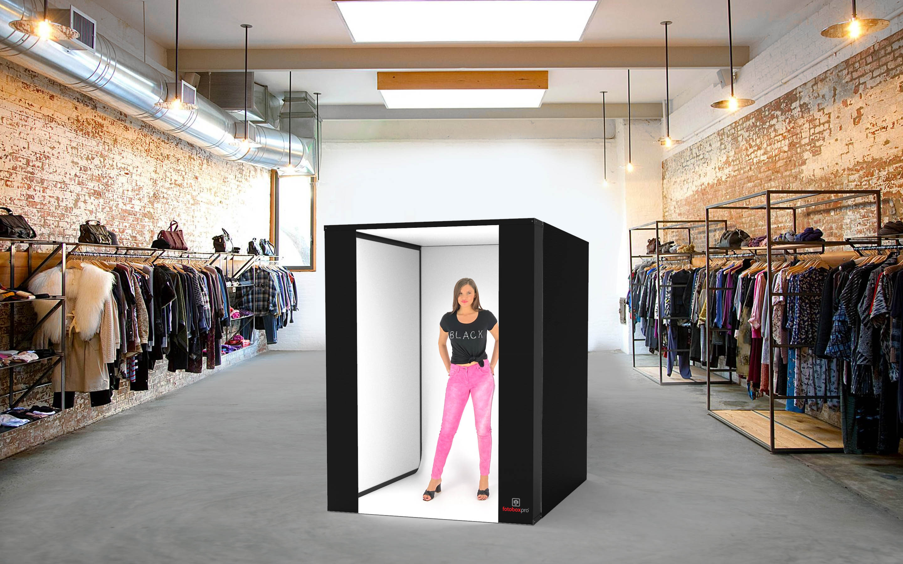 mankenli-tekstil-cekim-cadiri Fotobox Pro F210 + Dekupe Fotoğraf Çekim Eğitimi