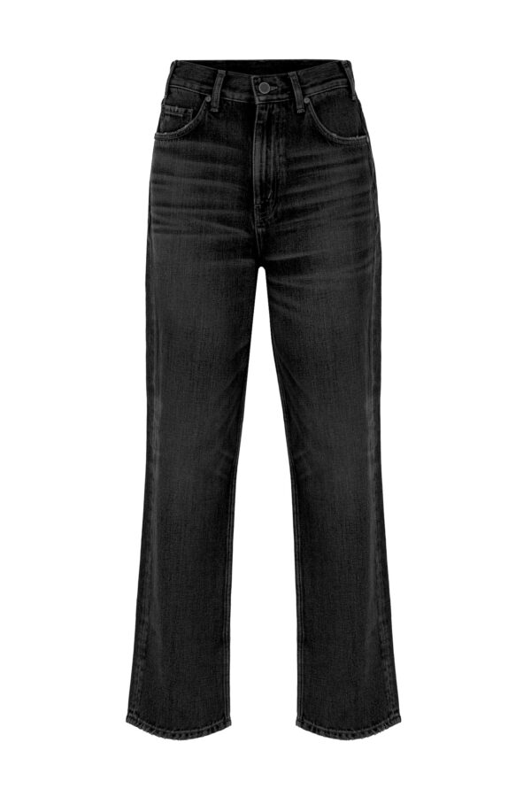 siyah-kot-pantolon-fotograf-cekimi-600x900 Hayalet Mankenli Tekstil Fotoğraf Çekimi